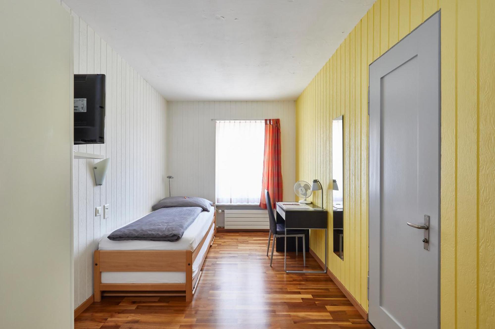 Hotel Rotes Haus Бругг Экстерьер фото