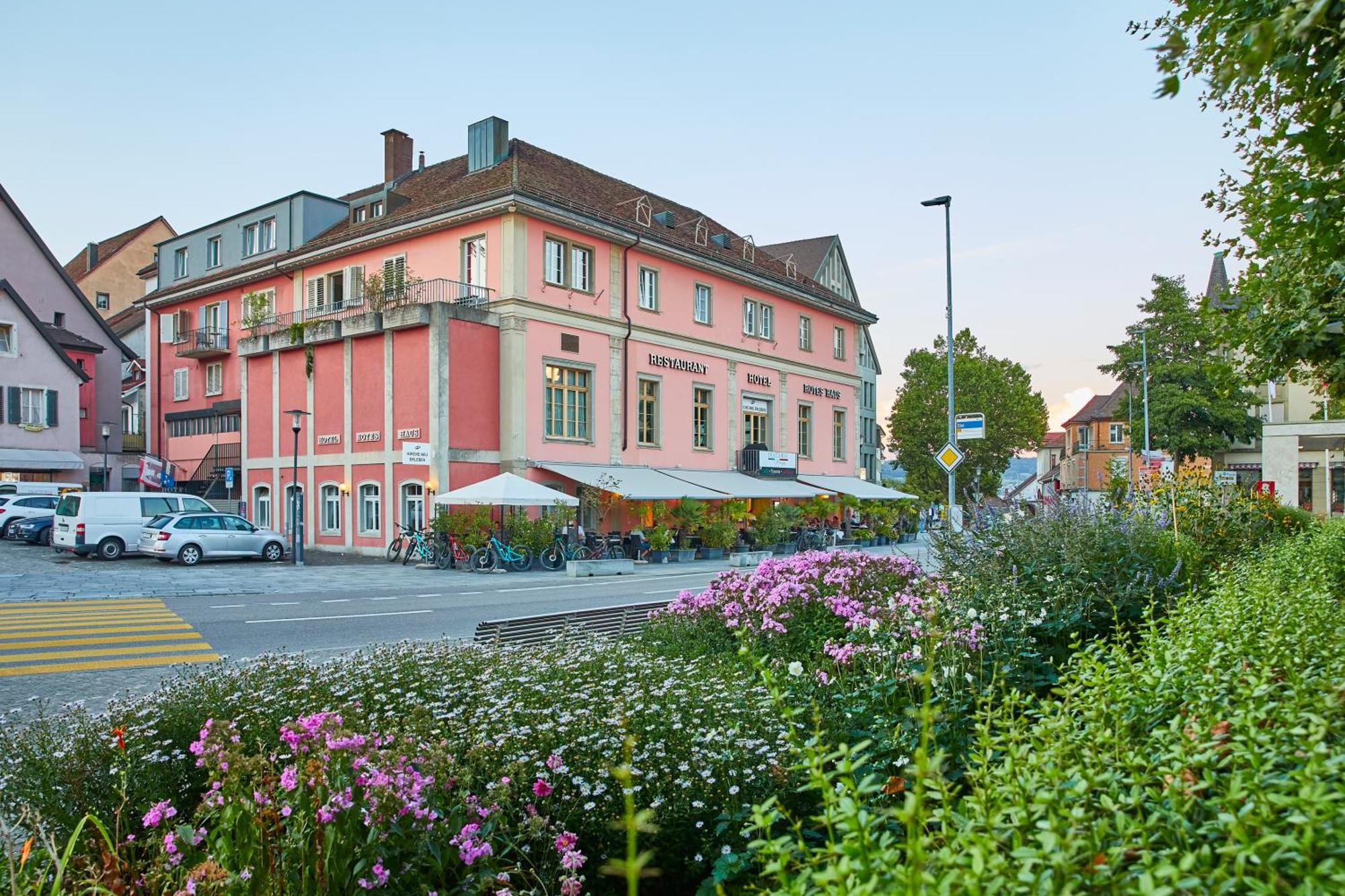 Hotel Rotes Haus Бругг Экстерьер фото